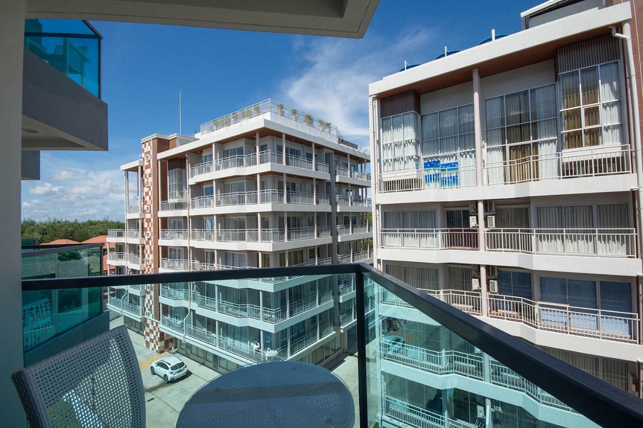 Grandblue Condominium 504 Ban Phlong Takhe ภายนอก รูปภาพ